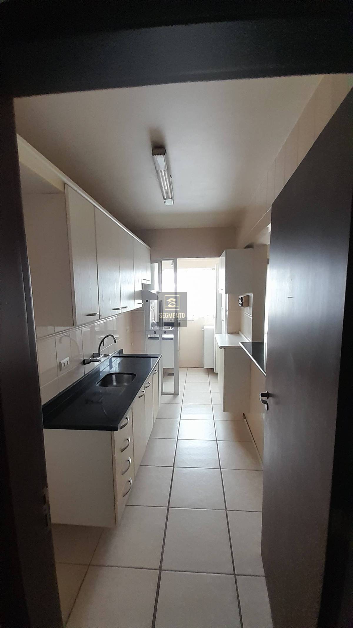 Apartamento para alugar com 2 quartos, 72m² - Foto 19