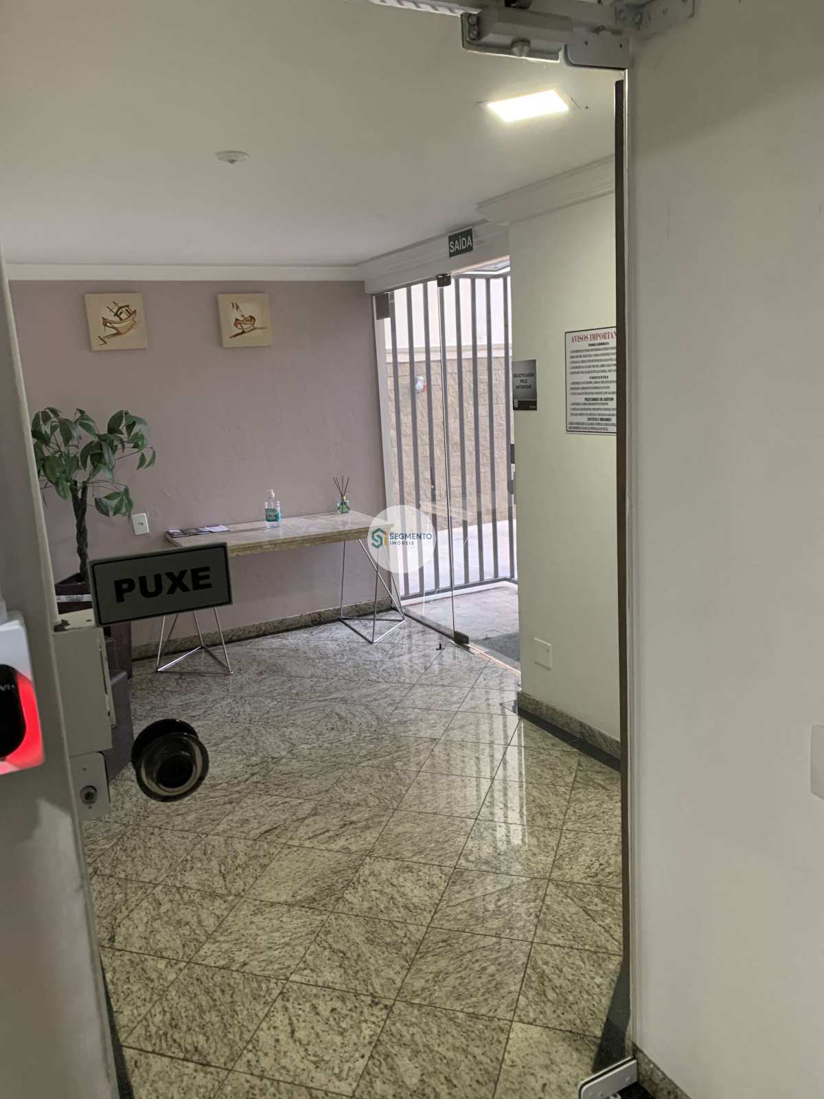  - Apartamento à venda em Curitiba, Cristo Rei, com 1 quarto, 21m²