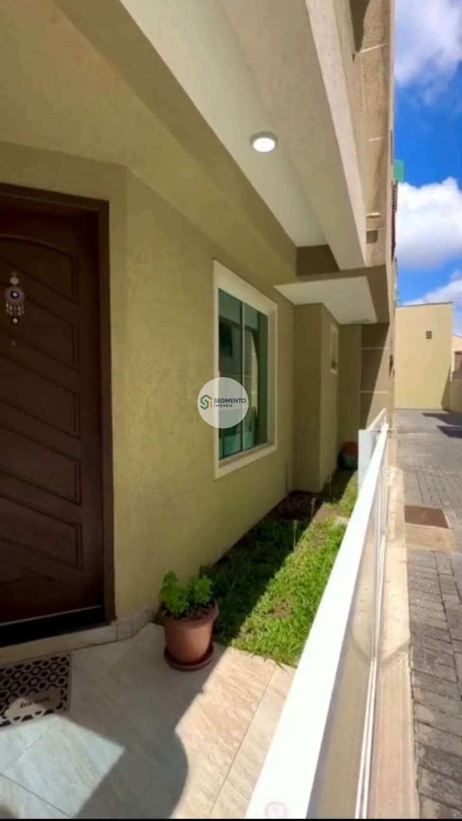  - Sobrado Triplex à venda no Portão