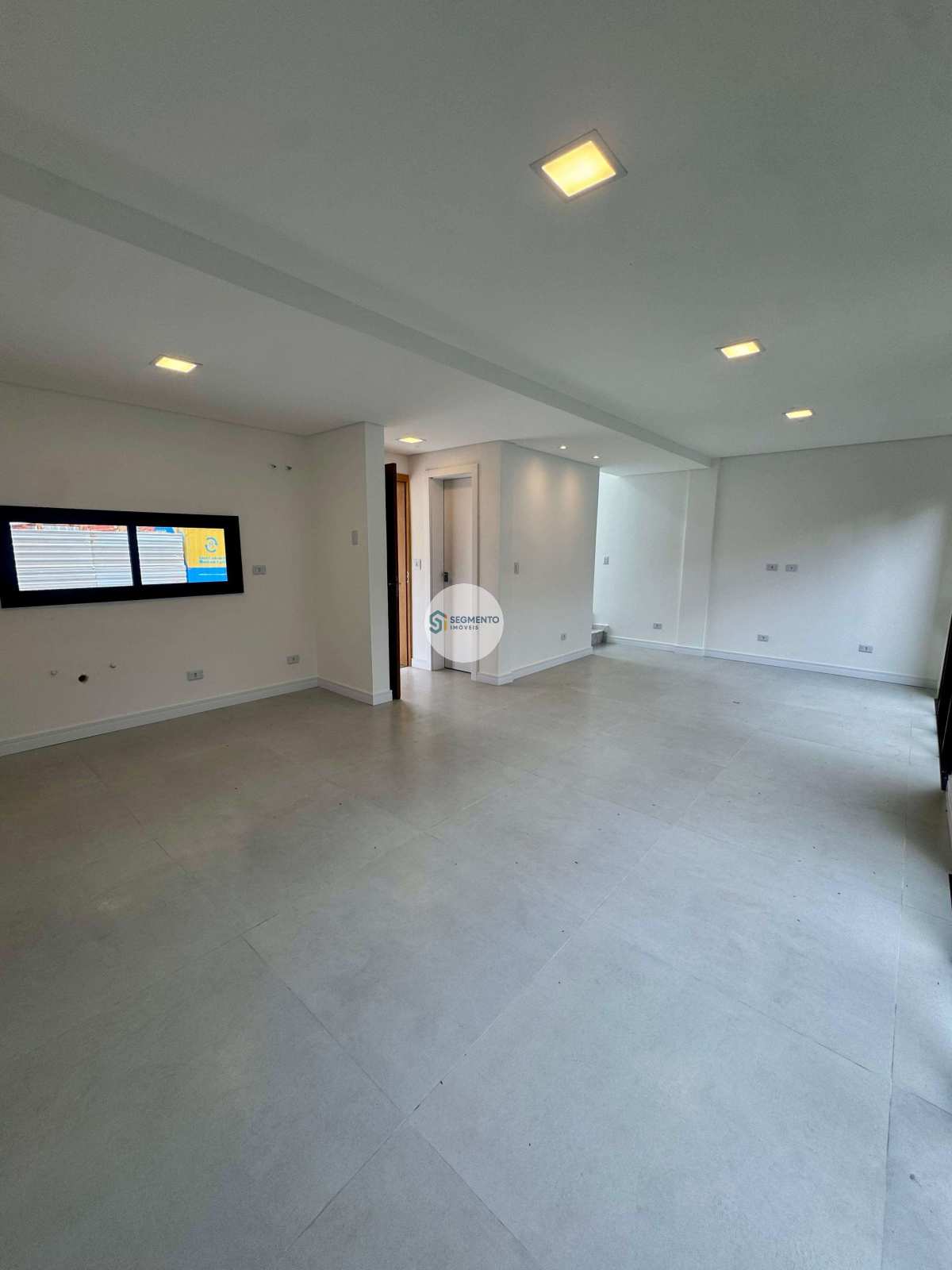 Sobrado à venda com 3 quartos, 124m² - Barreirinha,Curitiba